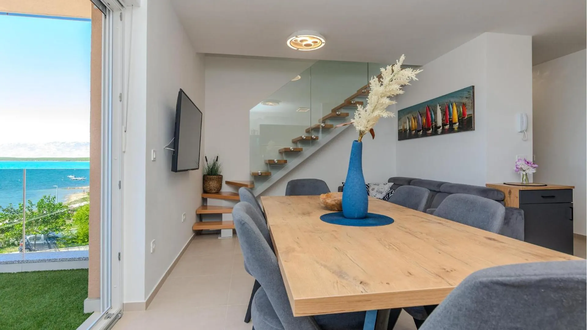 Nice Apartment In Nin With House Sea View